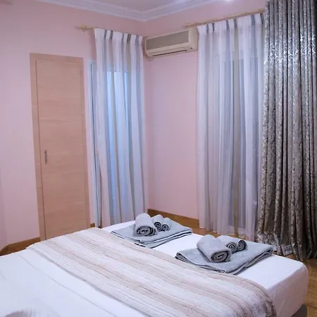 George's Cozy In Plaka * Athens